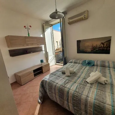 Al Cortile Di Maqueda Apartment