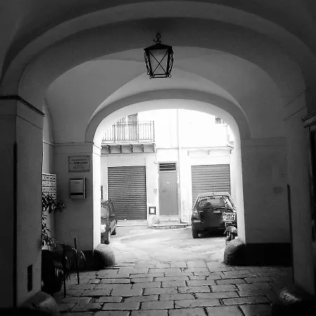 Al Cortile Di Maqueda